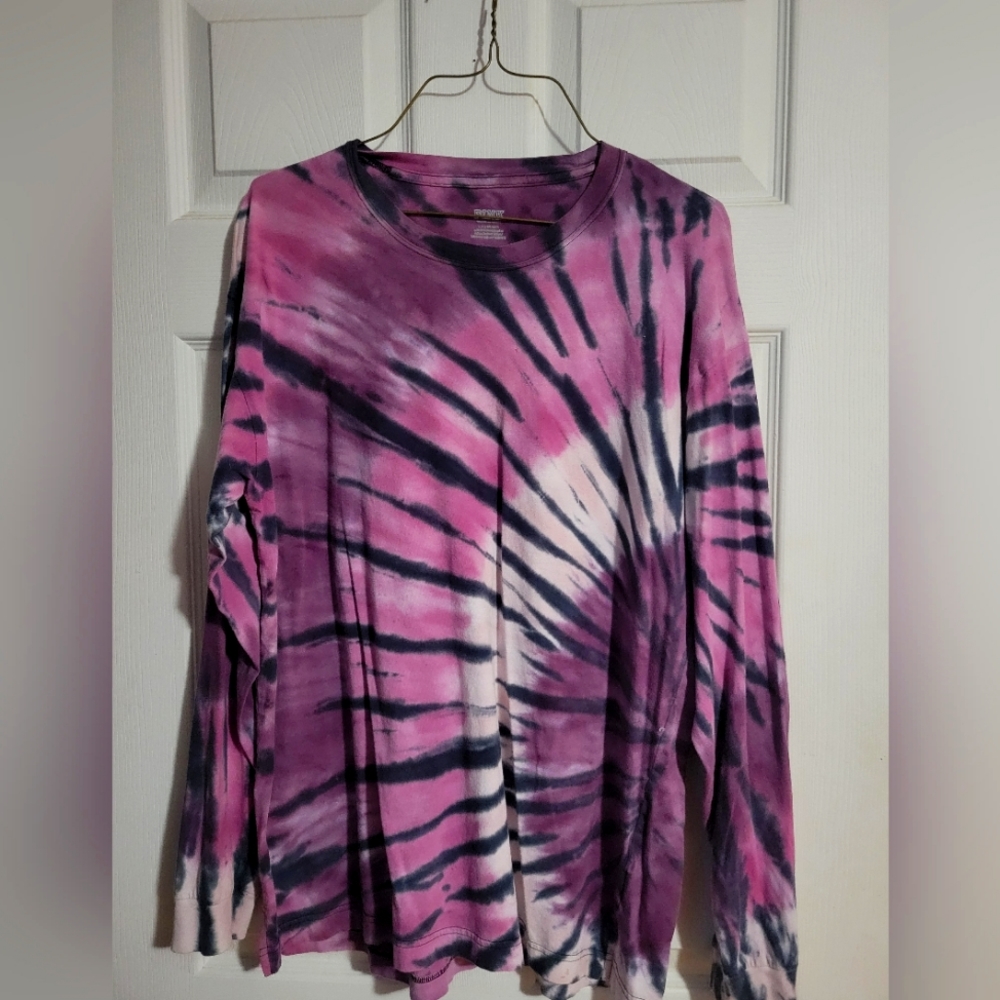 Tye dye Victoria's Secret shirt